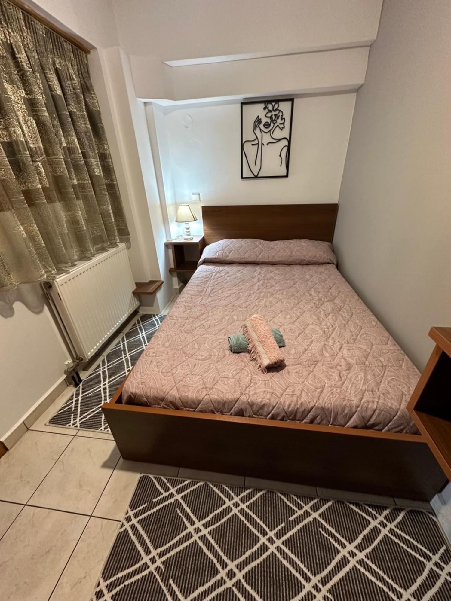 Bratis House 3 * Vartholomio